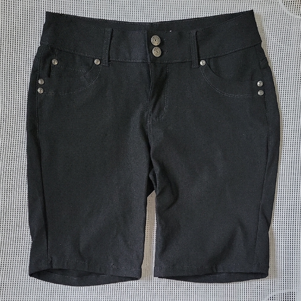 Sabrina Lauren Stretch Shorts